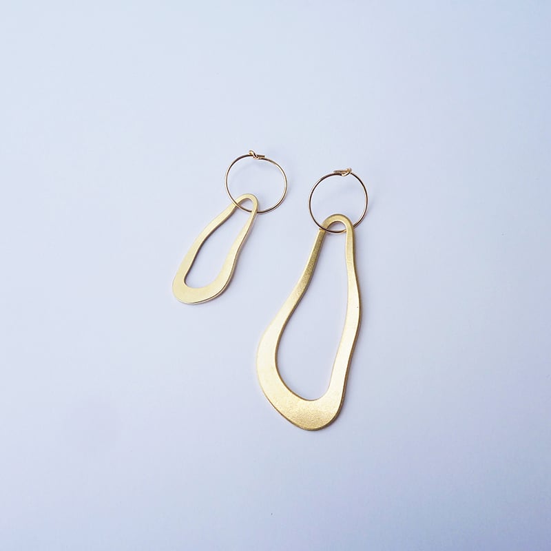 Beautiful hot sale simple earrings